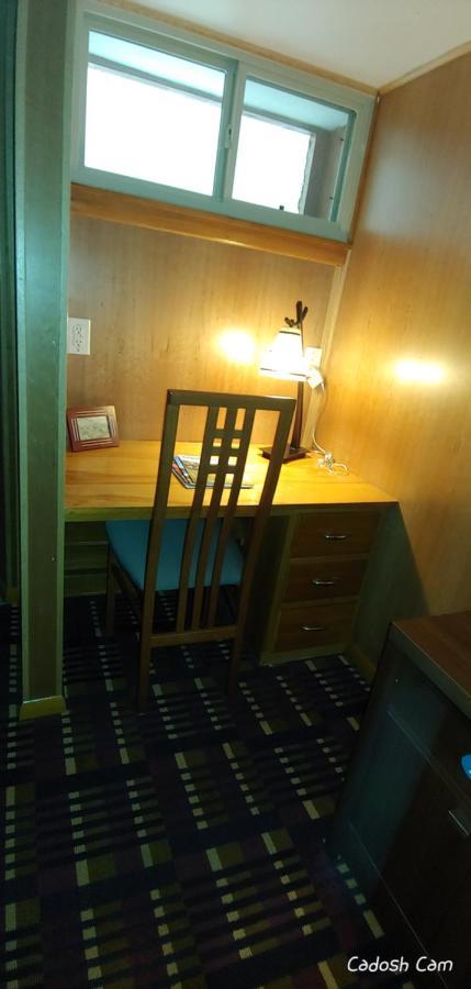 The Usonian Inn Llc Spring Green Exteriör bild