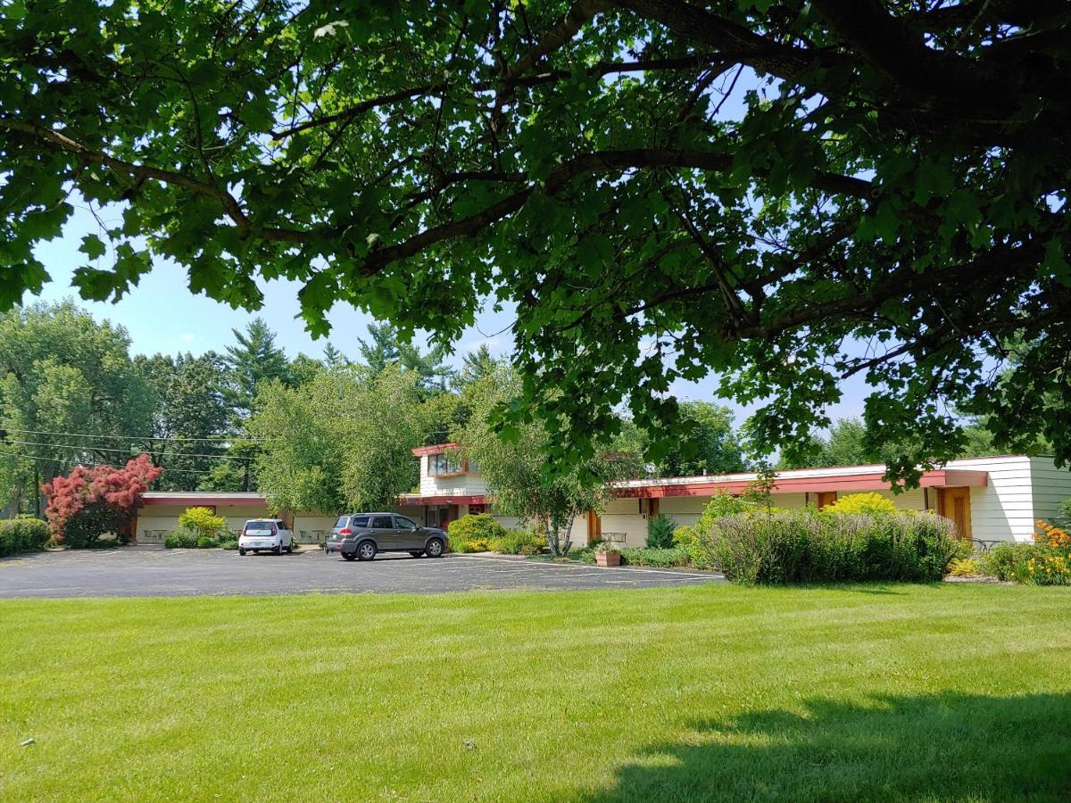The Usonian Inn Llc Spring Green Exteriör bild